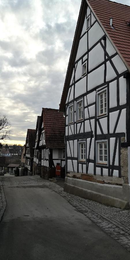 Hotel Restaurant Zum Nachtwaechter Lienzingen Exterior foto